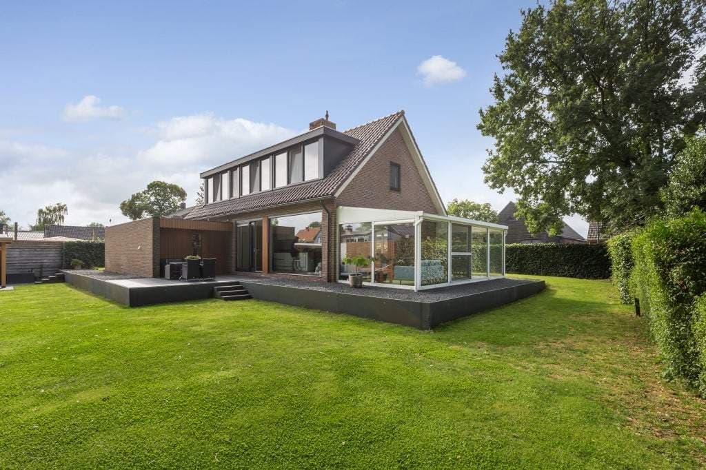 House Provincialeweg, Oosteind - Te Huur