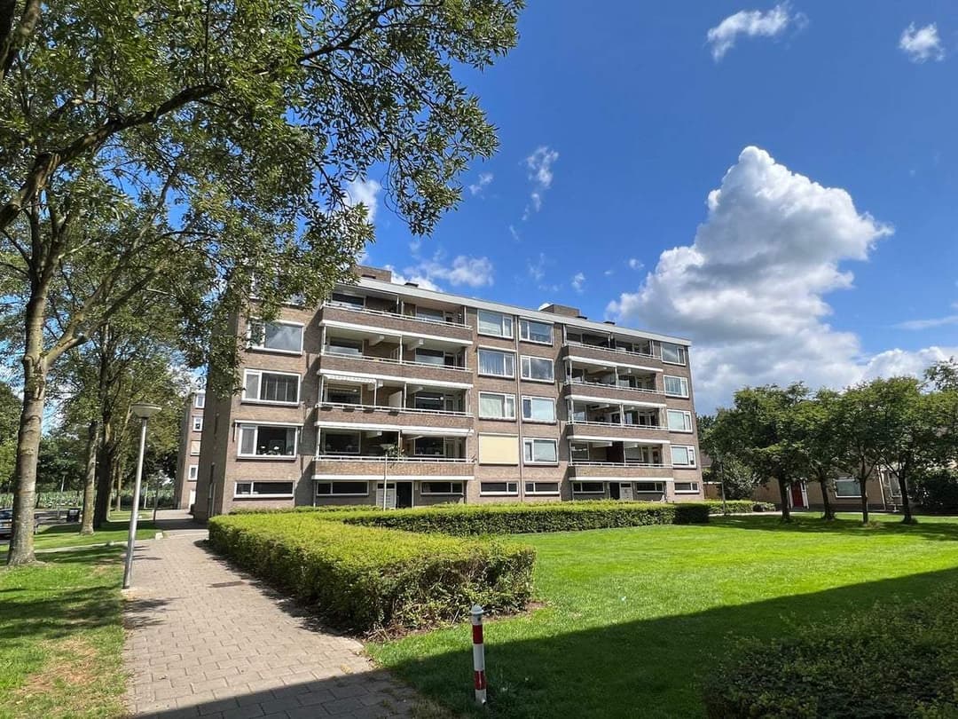 Flat J.J. van Deinselaan, Enschede - Te Huur