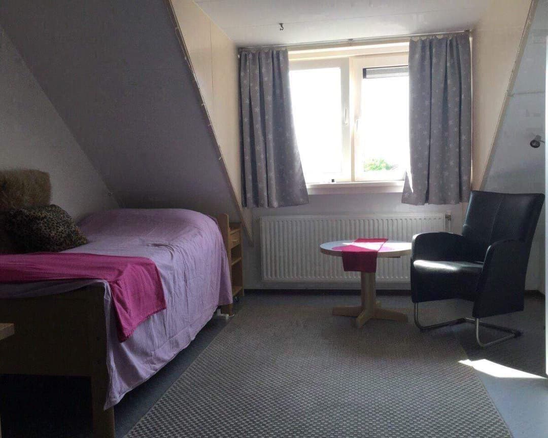 Chambre Meublée sur Spaarndamseweg, Haarlem - À Louer