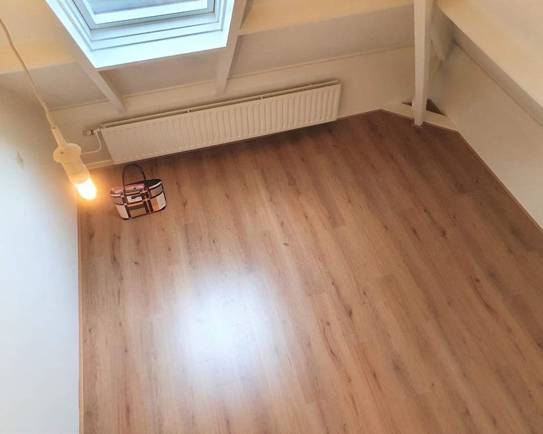 Unmöbliertes Zimmer Sontdwarsstraat 46, Leeuwarden - Zu Vermieten