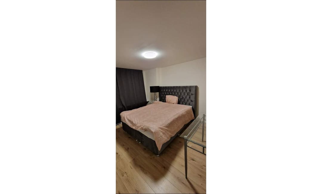 Kamer in Verheijstraat, Vlaardingen - Te Huur