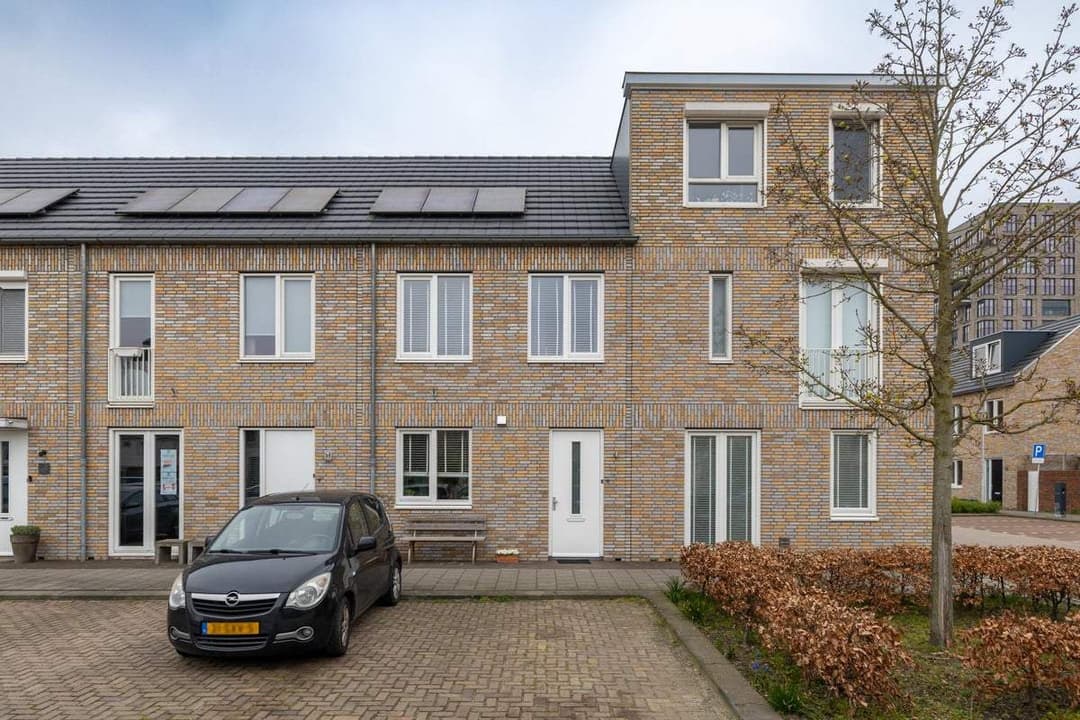 Twentestraat, Tilburg – Furnished Terraced House