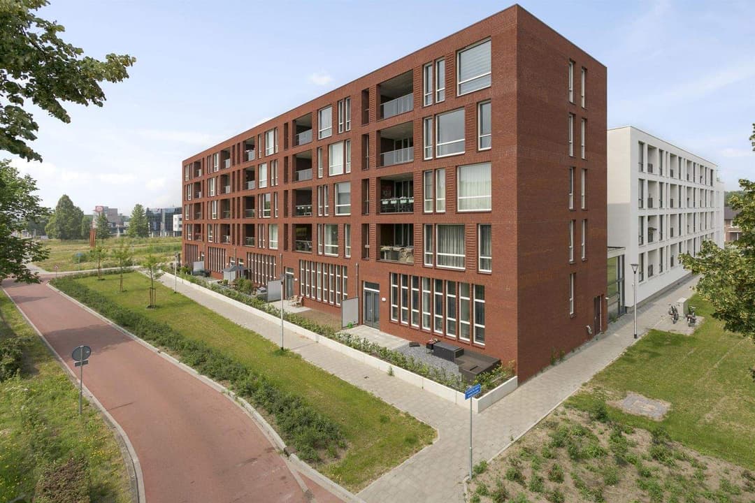 Apartment Max Euwestraat 2, Helmond - For Rent