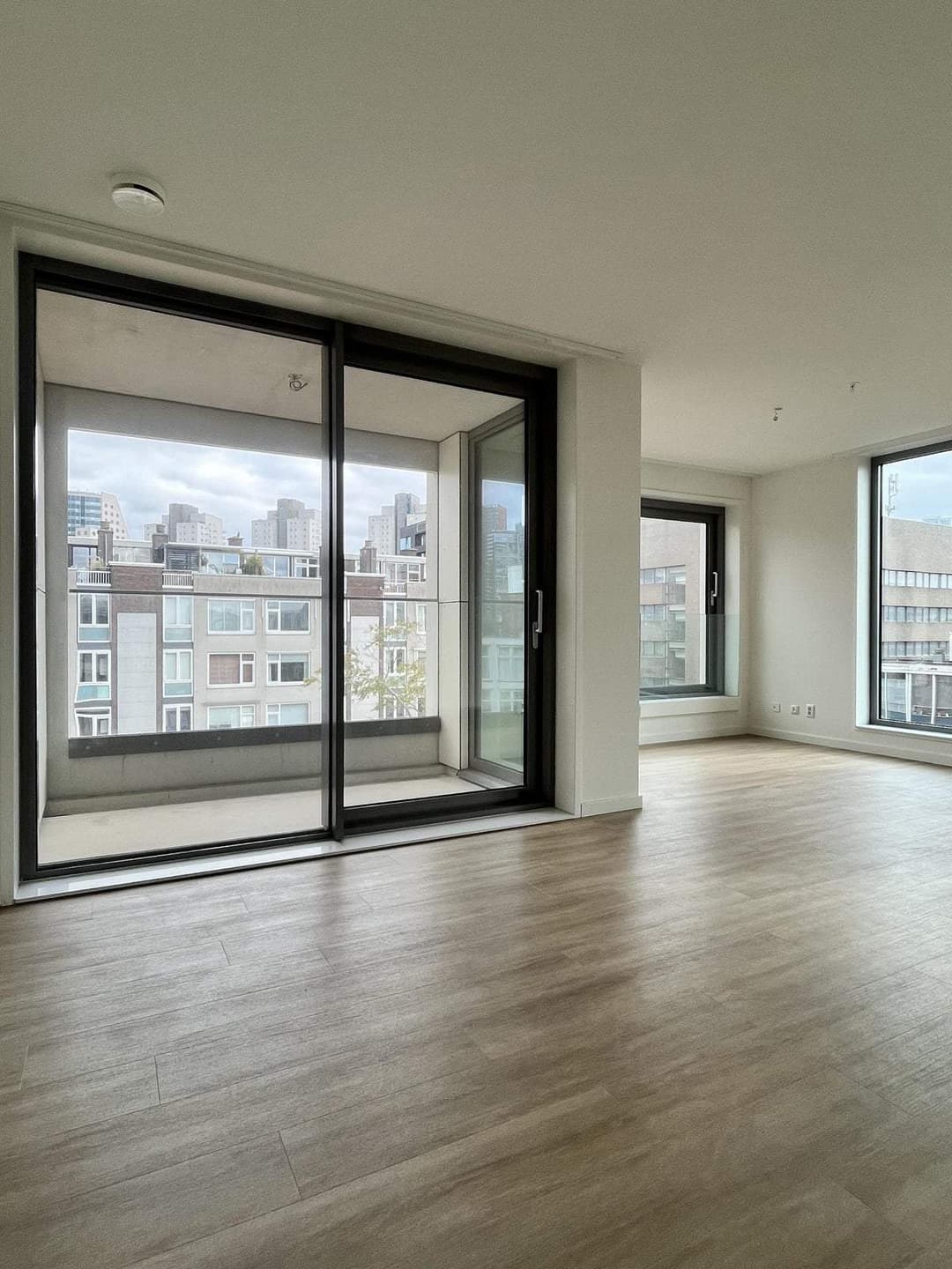 Flat Baan 44 J, Rotterdam - Te Huur