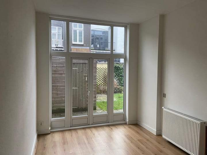 Acaciastraat 130, The Hague — Ground-floor Apartment, Bomenbuurt