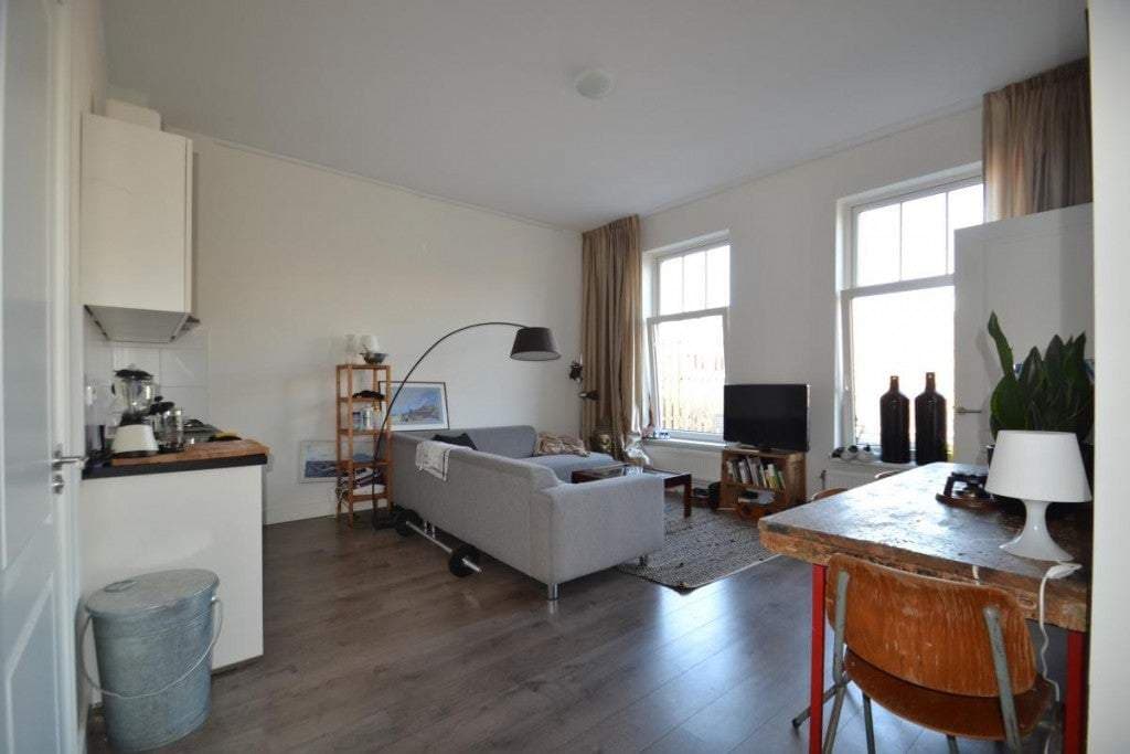 Flat Maaswijkstraat 26, Den Haag - te Huur