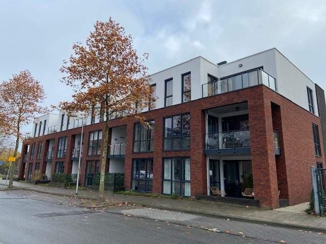 Apartment Lage Bothofstraat 238, Enschede - For Rent
