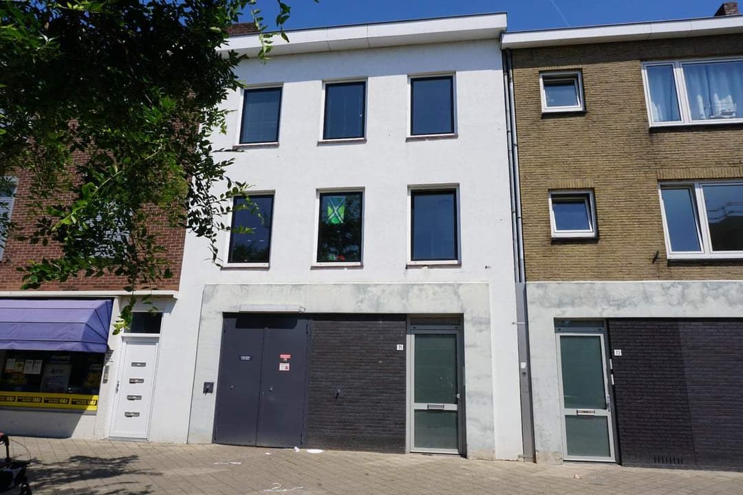 Habitación en Alquiler en Maastricht con Cocina Compartida, Baño y Terraza en la Azotea