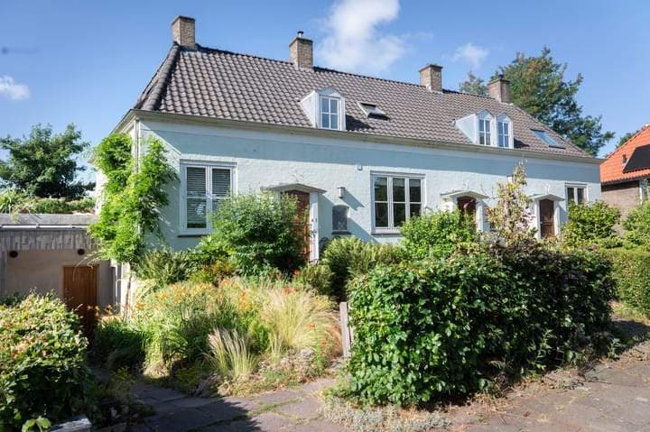 Hoogstedelaan 69, Arnhem – Casa adosada amueblada