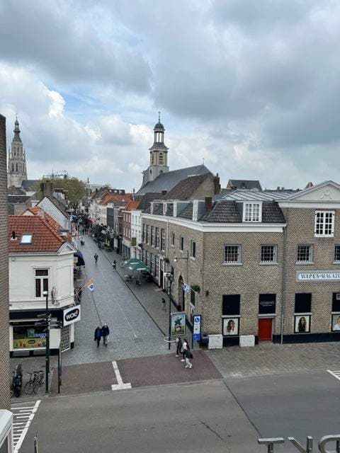 Apartamento tipo Maisonette Houtmarkt, Breda - En alquiler