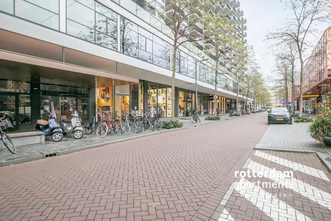3-kamerappartement aan Kruiskade, Rotterdam-Centrum