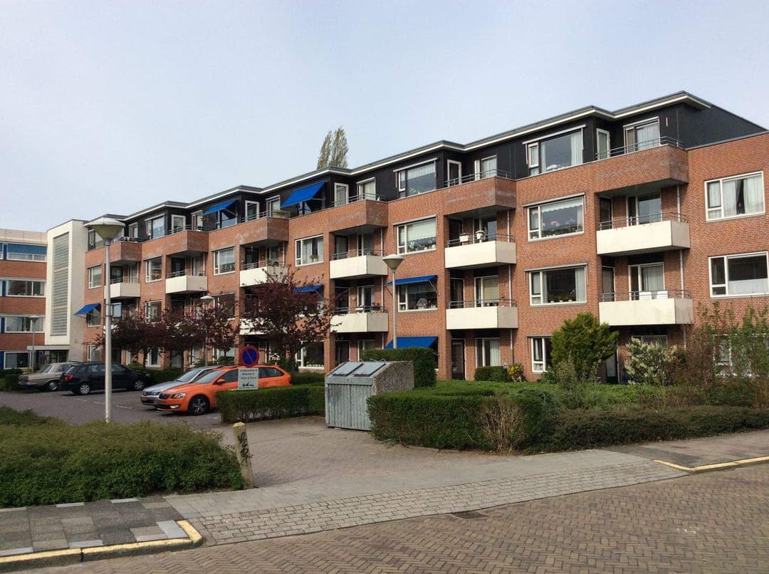 Apartment Achter de Hoven 58, Zwolle - For Rent