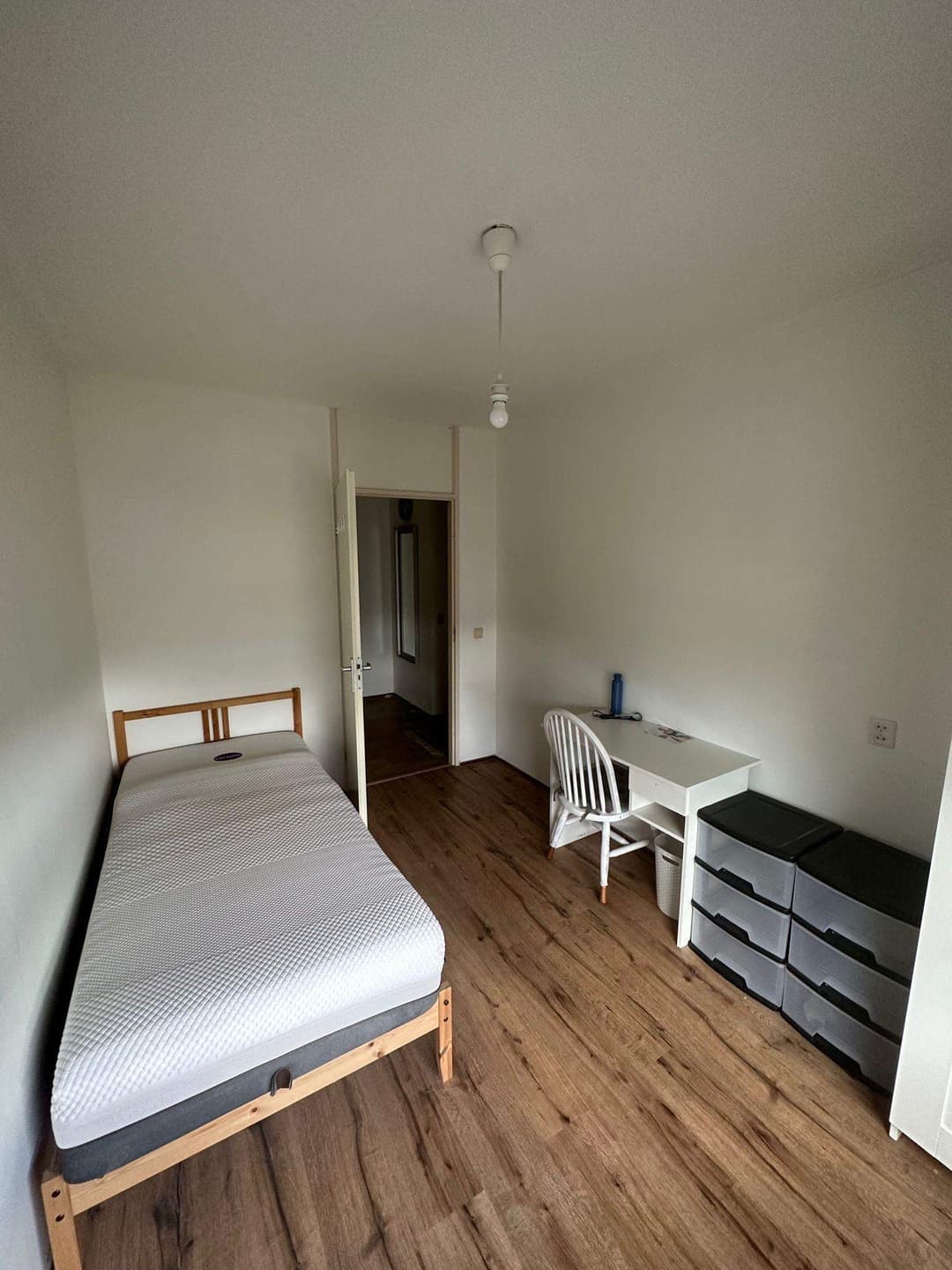 Furnished Room for Rent Ambonstraat, Amsterdam