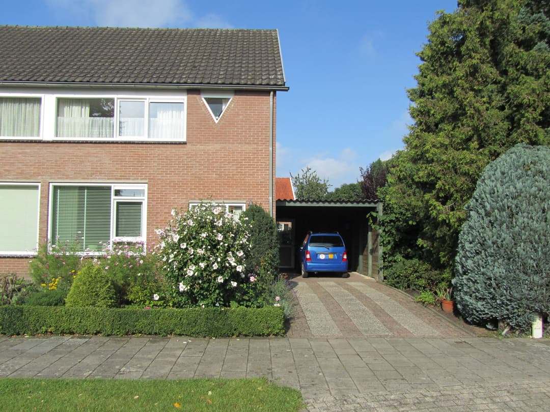 Corner House Eikenlaan 2, Eibergen - For Rent