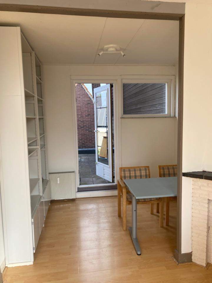 First-Floor Apartment Hoofdstraat, De Lier - For Rent