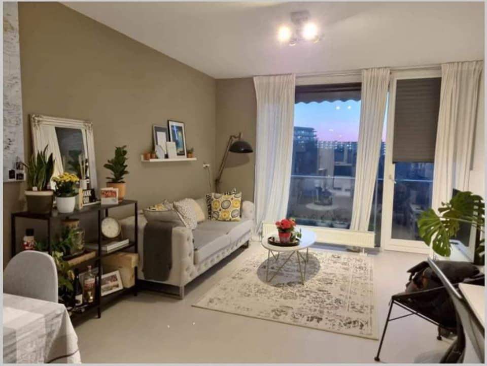 Gemeubileerde kamer in Amsterdam Zuidoost - Te Huur