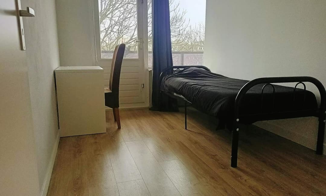 Kamer Den Uylsingel, Rotterdam - Te Huur
