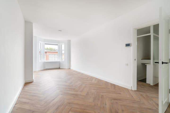 Flat Hulshorststraat, The Hague - For Rent