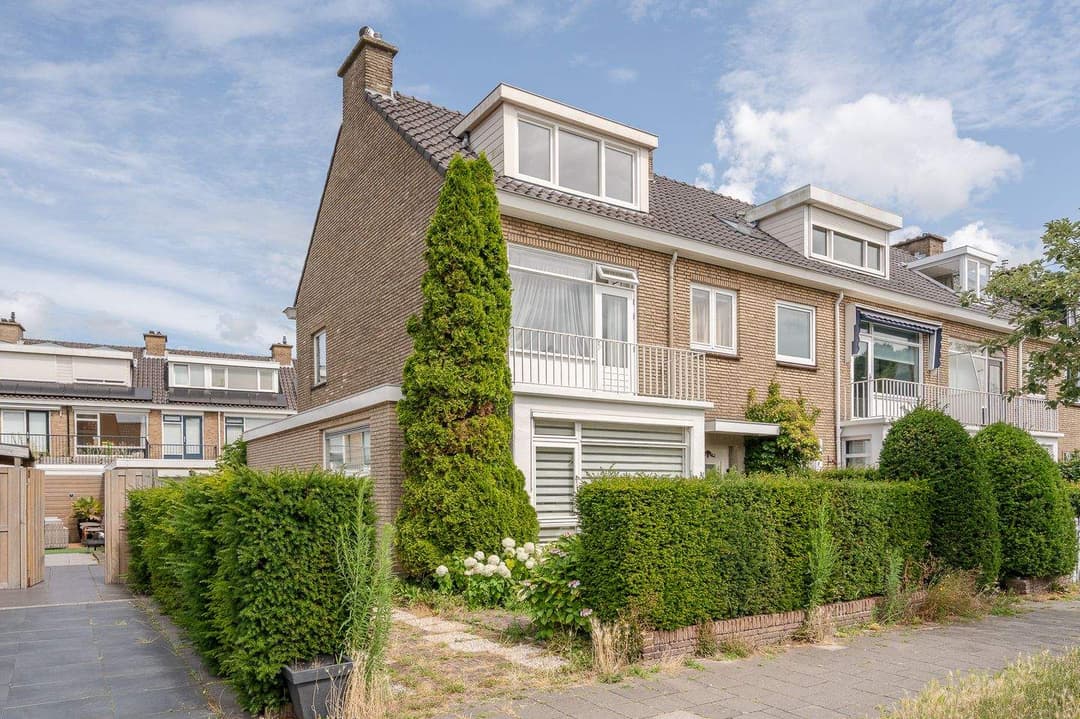 Corner House Clematislaan 8, Wassenaar - Te Huur