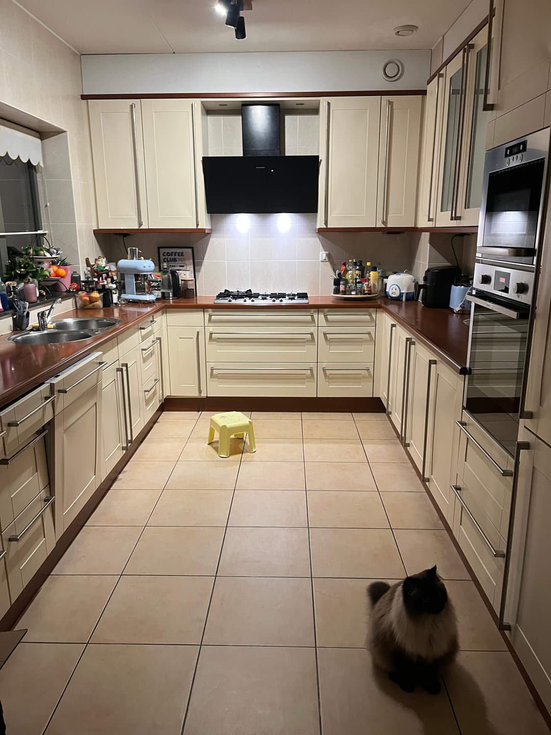 On gemeubileerde kamer in Langegeer, Rotterdam