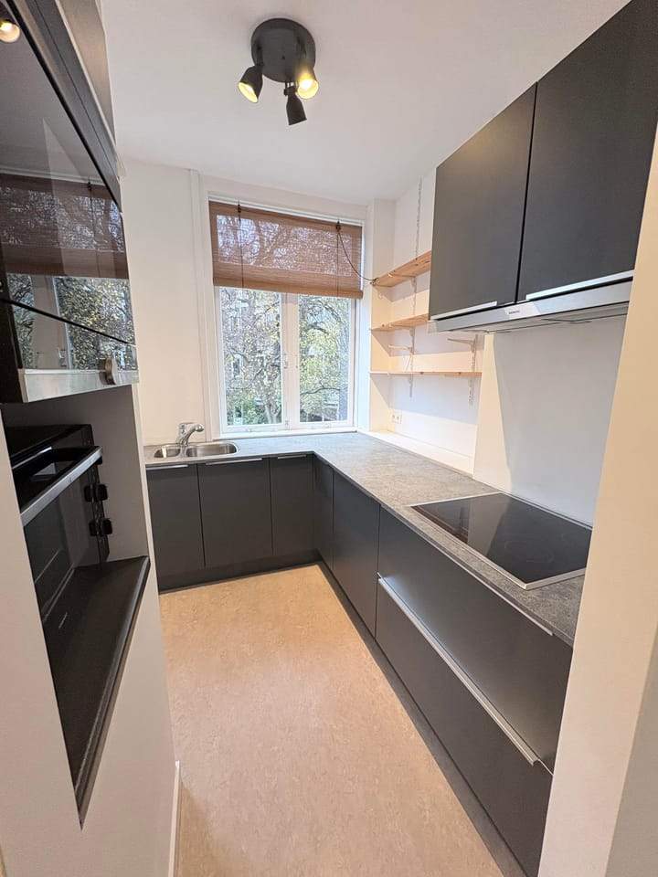 Apartamento de 3 Habitaciones Holendrechtstraat, Ámsterdam - En Alquiler