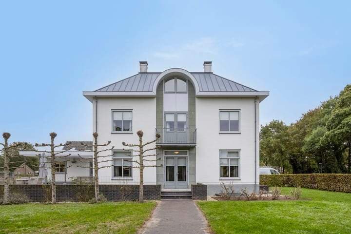 Villa Van Heemstraweg, Ewijk - For Rent