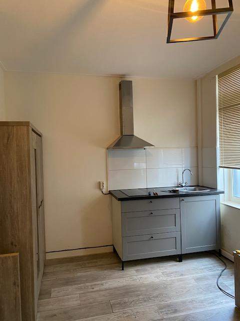 Unmöbliertes Zimmer in Stationsstraat, Roosendaal - Zur Miete