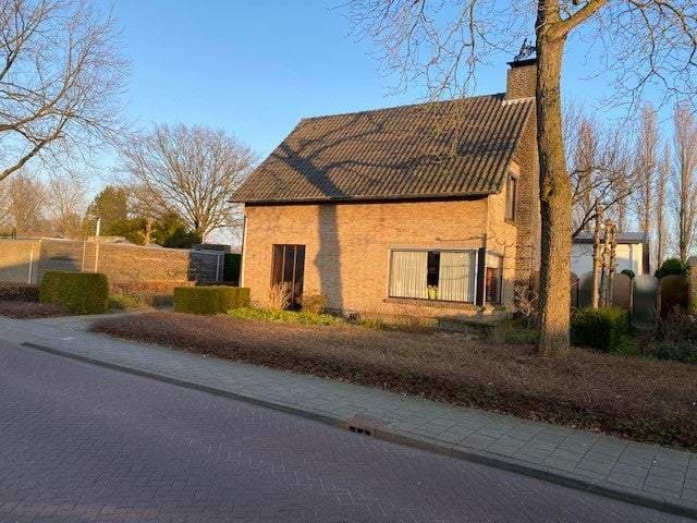 Detached House Vonderstraat, Riel - For Rent