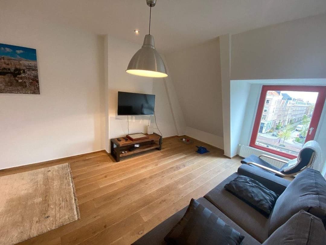 Appartement aan de Hobbemakade, Amsterdam - Te huur