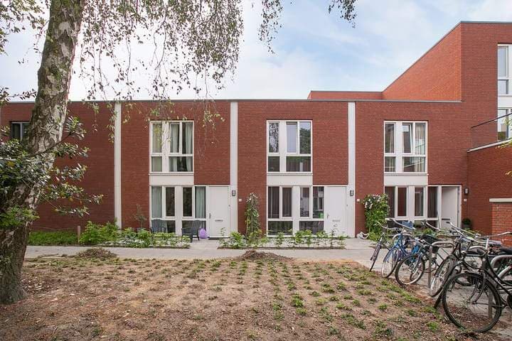 Apartment Lariksplaats, Tilburg - For Rent