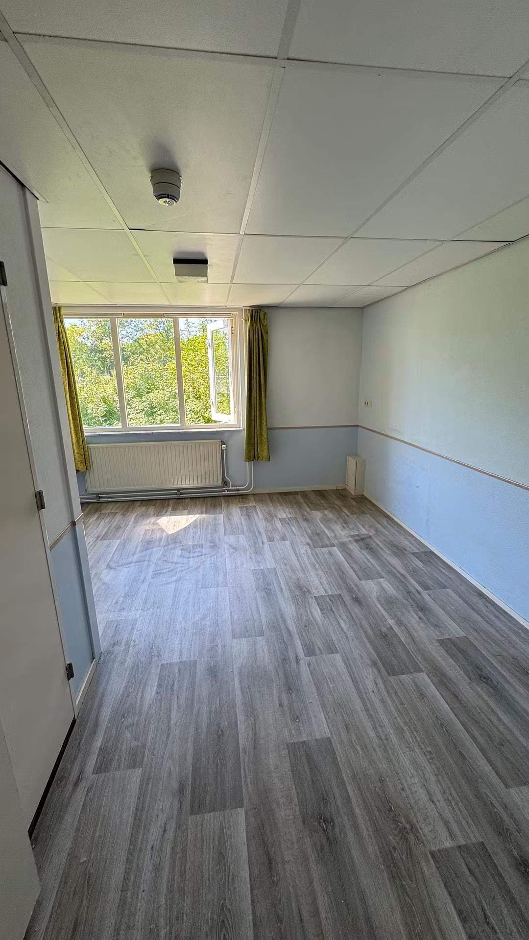 Uncarpeted Room for Rent - Bredaseweg, Baarle-Nassau