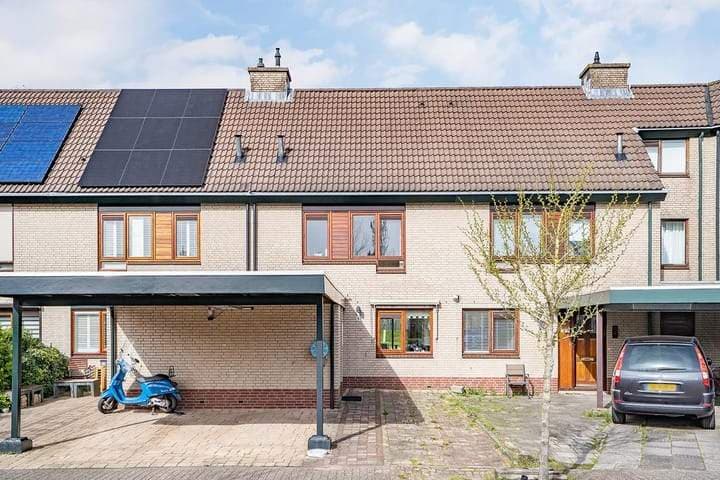 Familienhaus in Papiermolen 42, Capelle aan den IJssel - Zu Vermieten