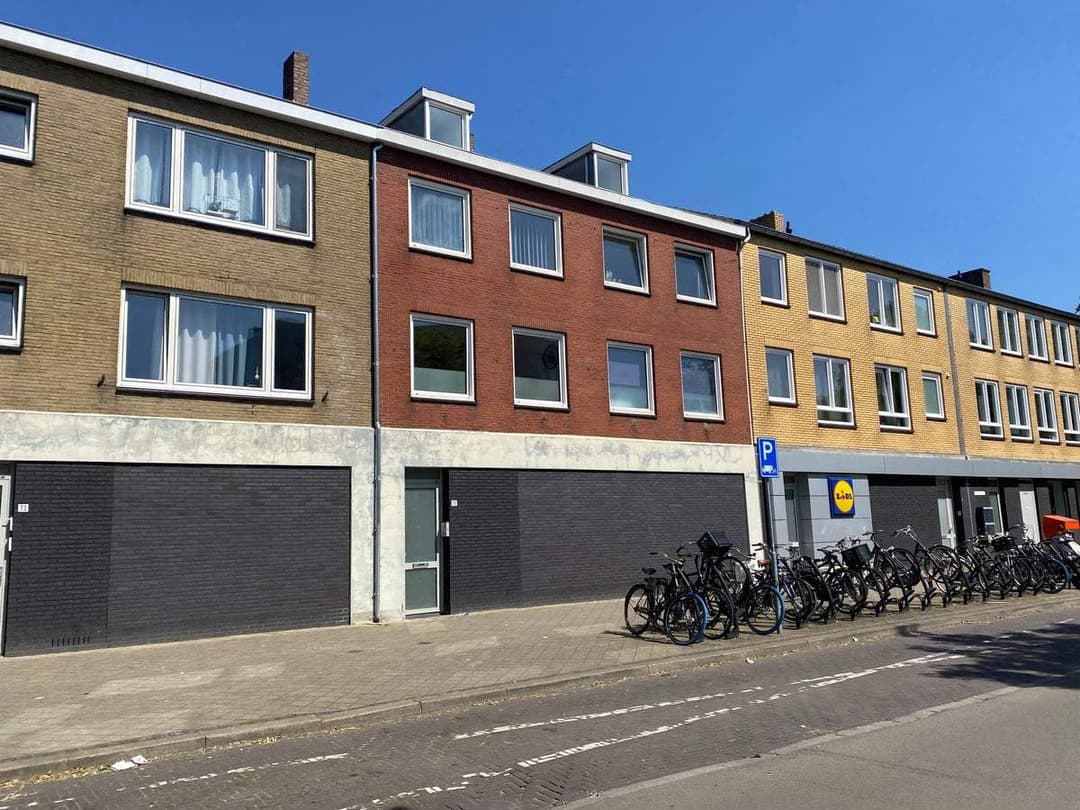 Studio Baron van Hövellstraat 75 B 02, Maastricht - For Rent