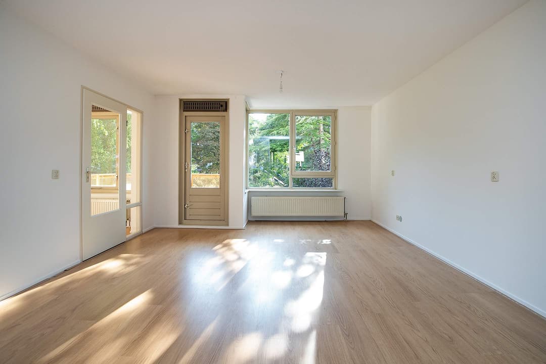 Appartement Bart De Ligtstraat 92, Amsterdam - Te Huur