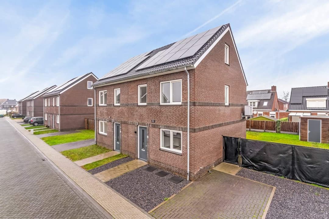 Maison semi-détachée Platanenlaan, Sint Odiliënberg - À Louer