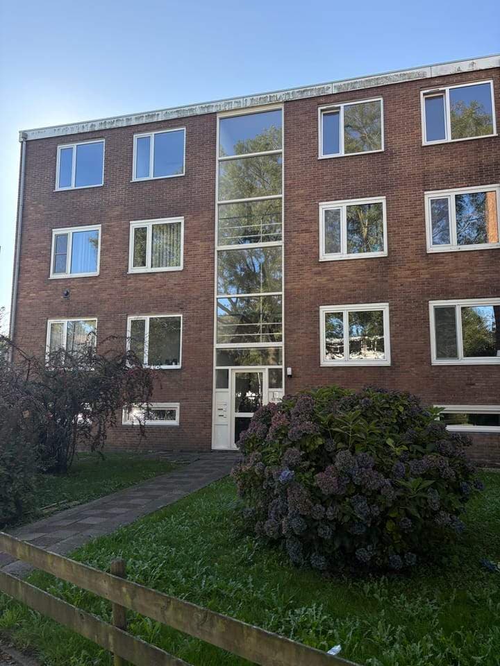Appartement Uiterdijksterweg 20-C, Leeuwarden - Te Huur