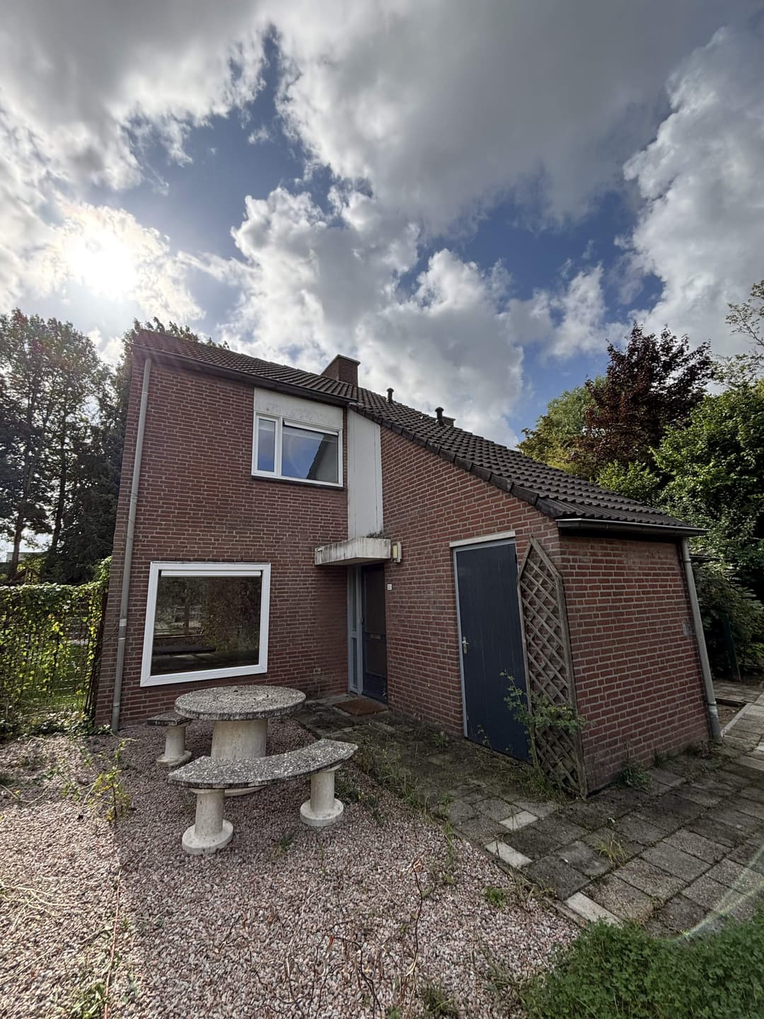 Leeuwerikstraat 22, Nuth – Eckhaus