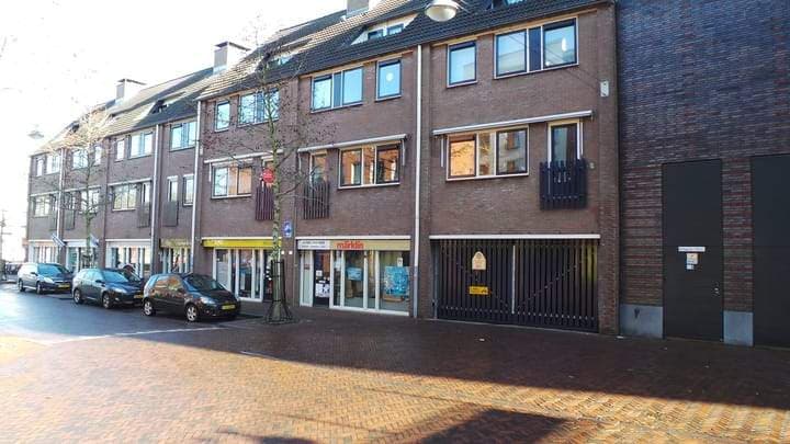 Place de parking Julianastraat, Alphen aan den Rijn - Garage
