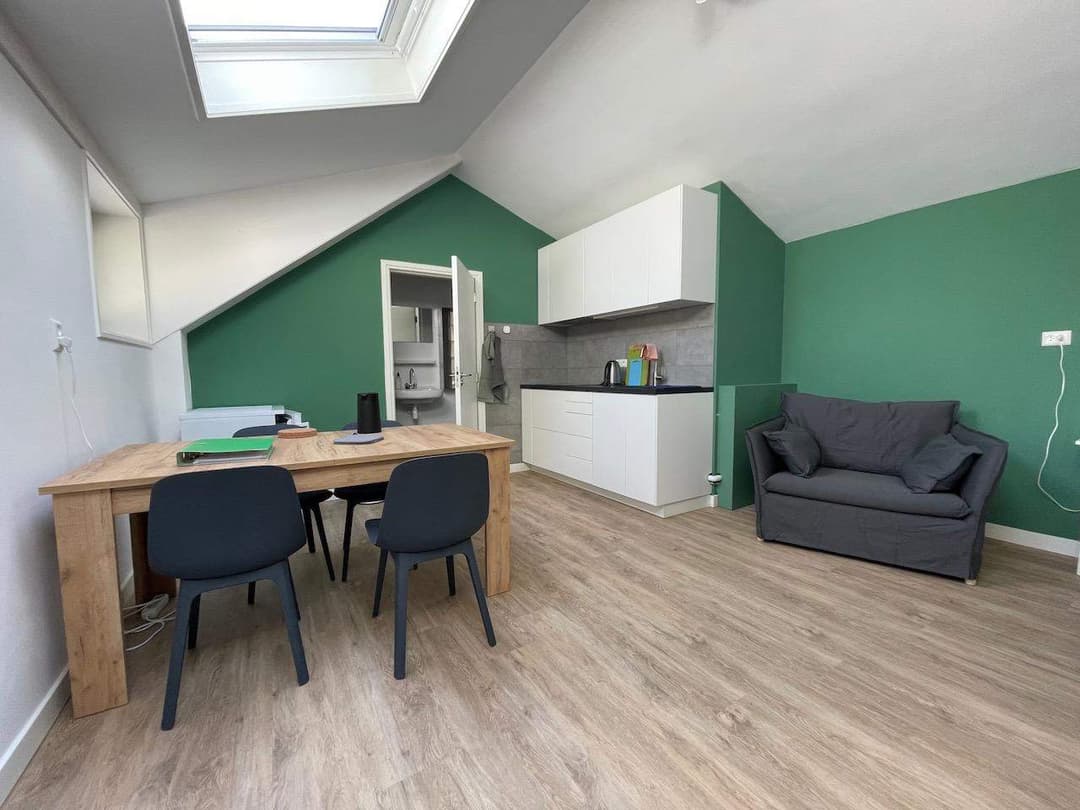 Gemeubileerde Studio Gezellelaan, Groningen - Te Huur