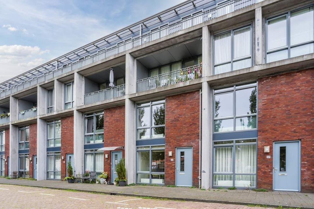Flat Veldstraat 39, Beverwijk - For Rent