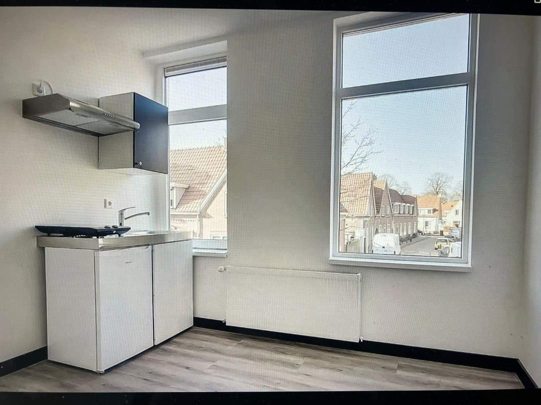 Unfurnished Room Jan Steenstraat, Tilburg - For Rent