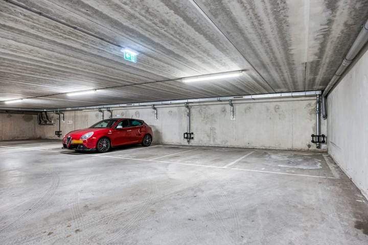 Plaza de Aparcamiento Cubierta Jufferstraat, Rotterdam - En Alquiler