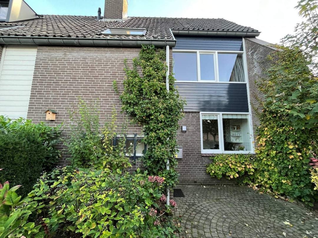 House Mopertingerbank, Maastricht - For Rent