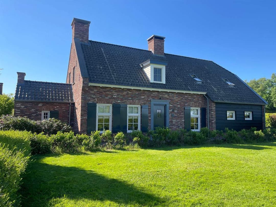 Huis Bredasebaan, Sprundel - Te Huur