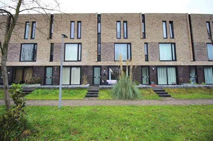 Virginia Gaeipad Family House, Rotterdam - For Rent