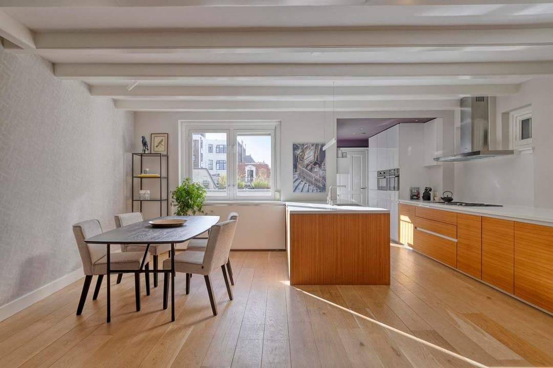 Wohnung Oudezijds Voorburgwal, Amsterdam - Duplex über zwei oberen Etagen