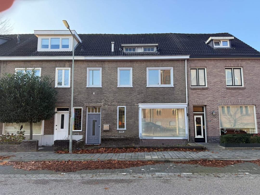 Tussenwoning Carmelietenstraat, Geleen - Te Huur