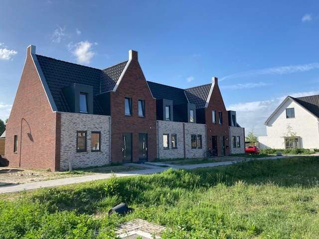 Spacious Corner House Kiepeloop 237, Barneveld - For Rent