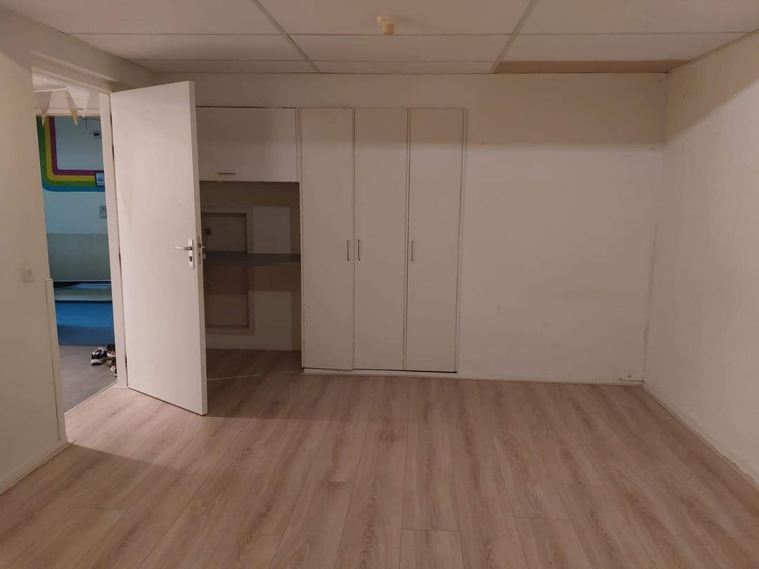 Room Aart van der Leeuwlaan, Delft - Sin amoblar