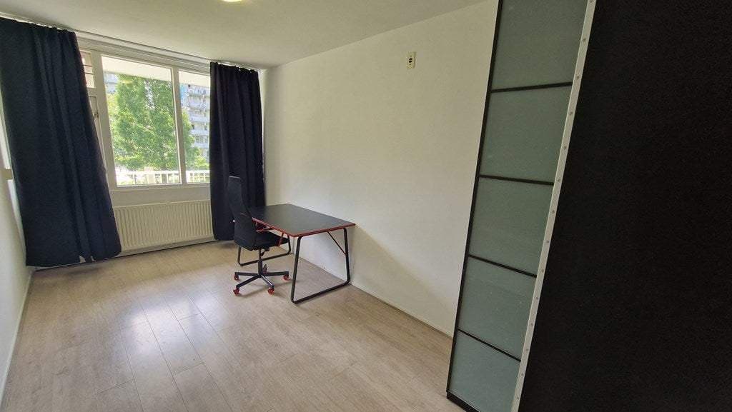 Room Hofgeest 95 B, Amsterdam - Furnished Room